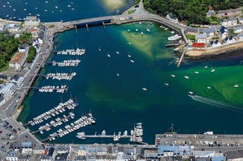 Vue sur le port d'Audierne