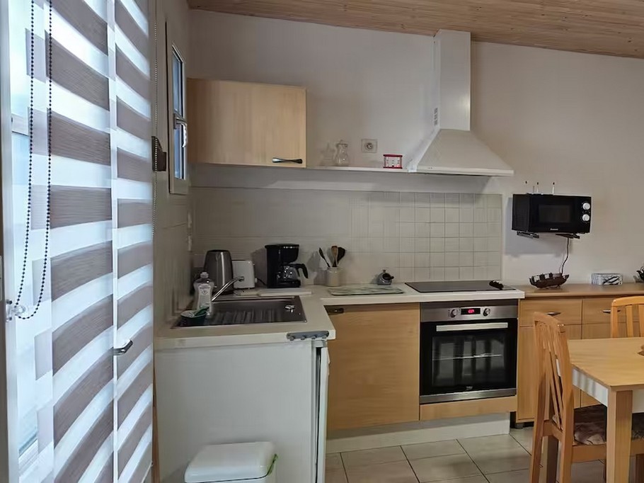 Kitchen - dining area