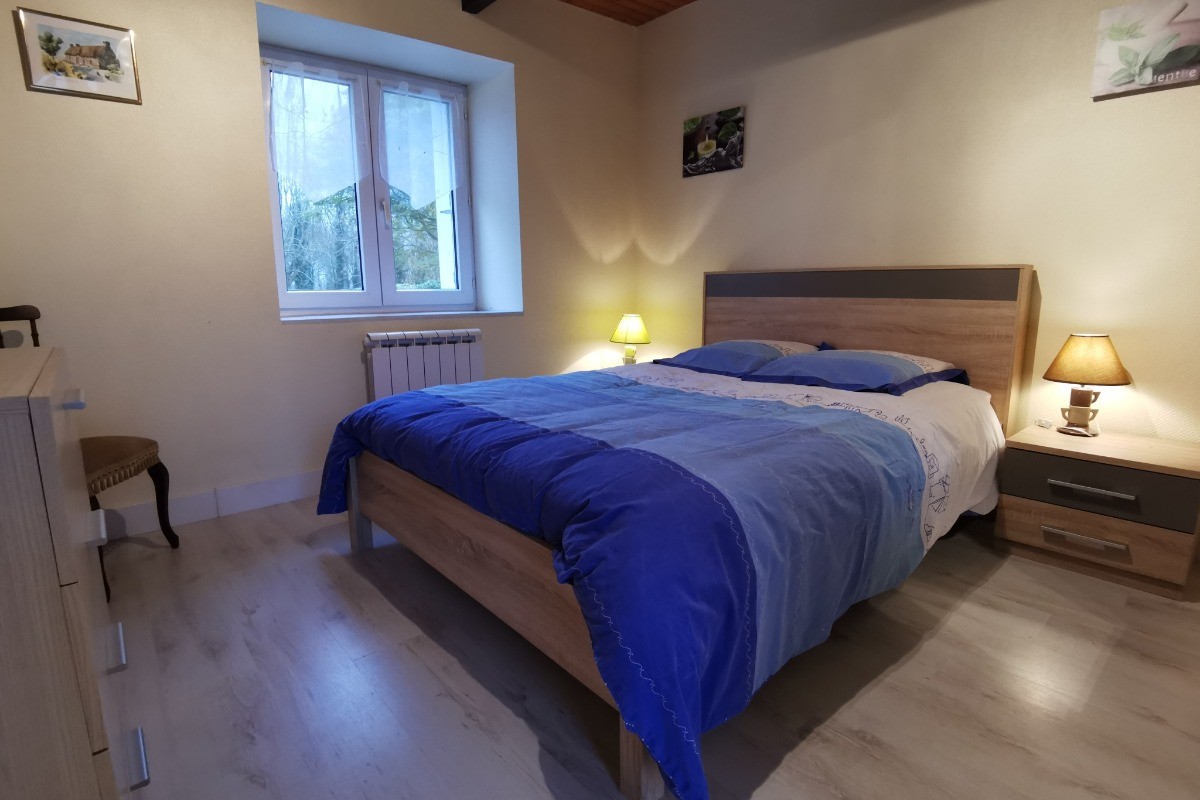 Chambre 1 avec 1 lit 140