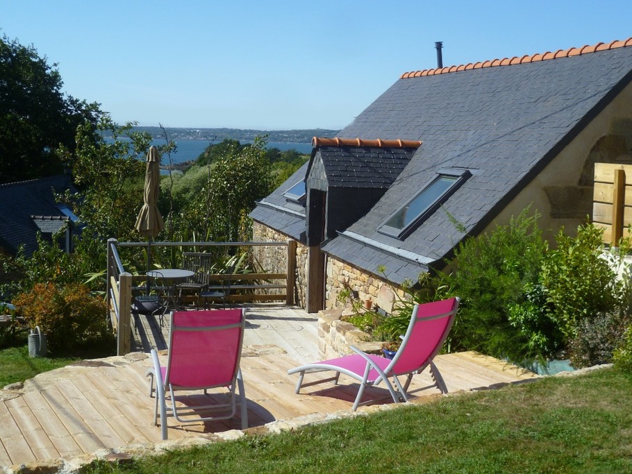 maison pour 2 personnes avec 2 terrasses et vue mer