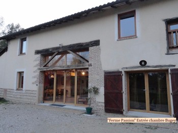 "Ferme Passion" - Entrée chambre Bugey