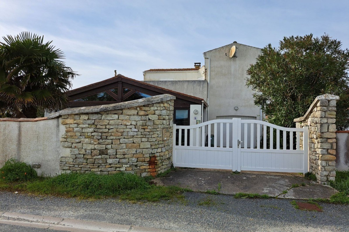 Maison familiale pour 6 personnes, avec jardin clos et garage, proche de la plage, Villa L'Oisellière, St Denis d'Oléron, ile d'Oléron, en Charente maritime