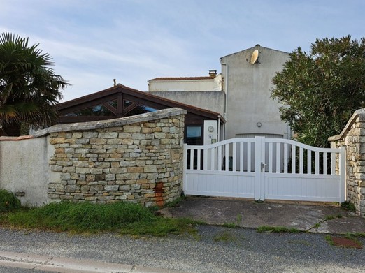 Maison familiale pour 6 personnes, avec jardin clos et garage, proche de la plage, Villa L'Oisellière, St Denis d'Oléron, ile d'Oléron, en Charente maritime