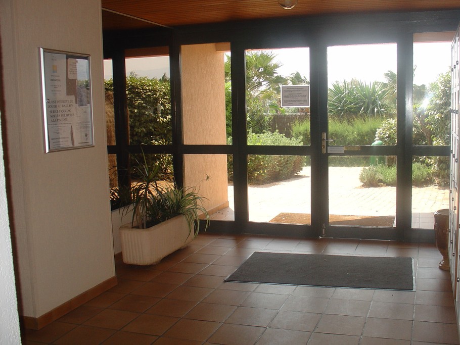 Hall d'entrée, résidence sécurisée