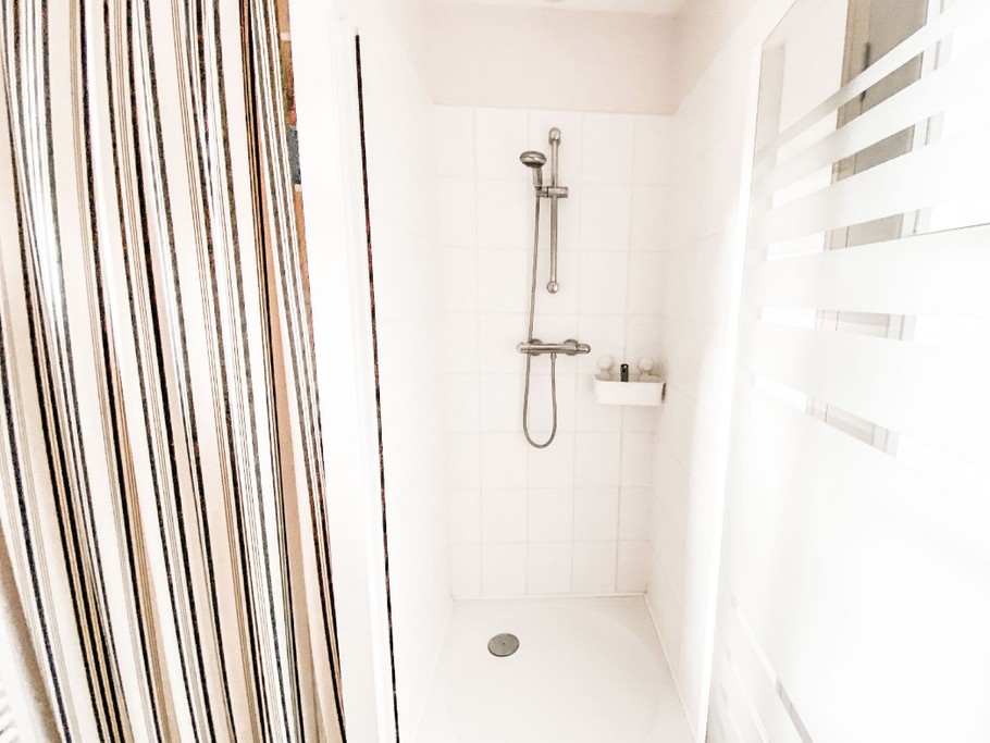 Douche à l'italienne