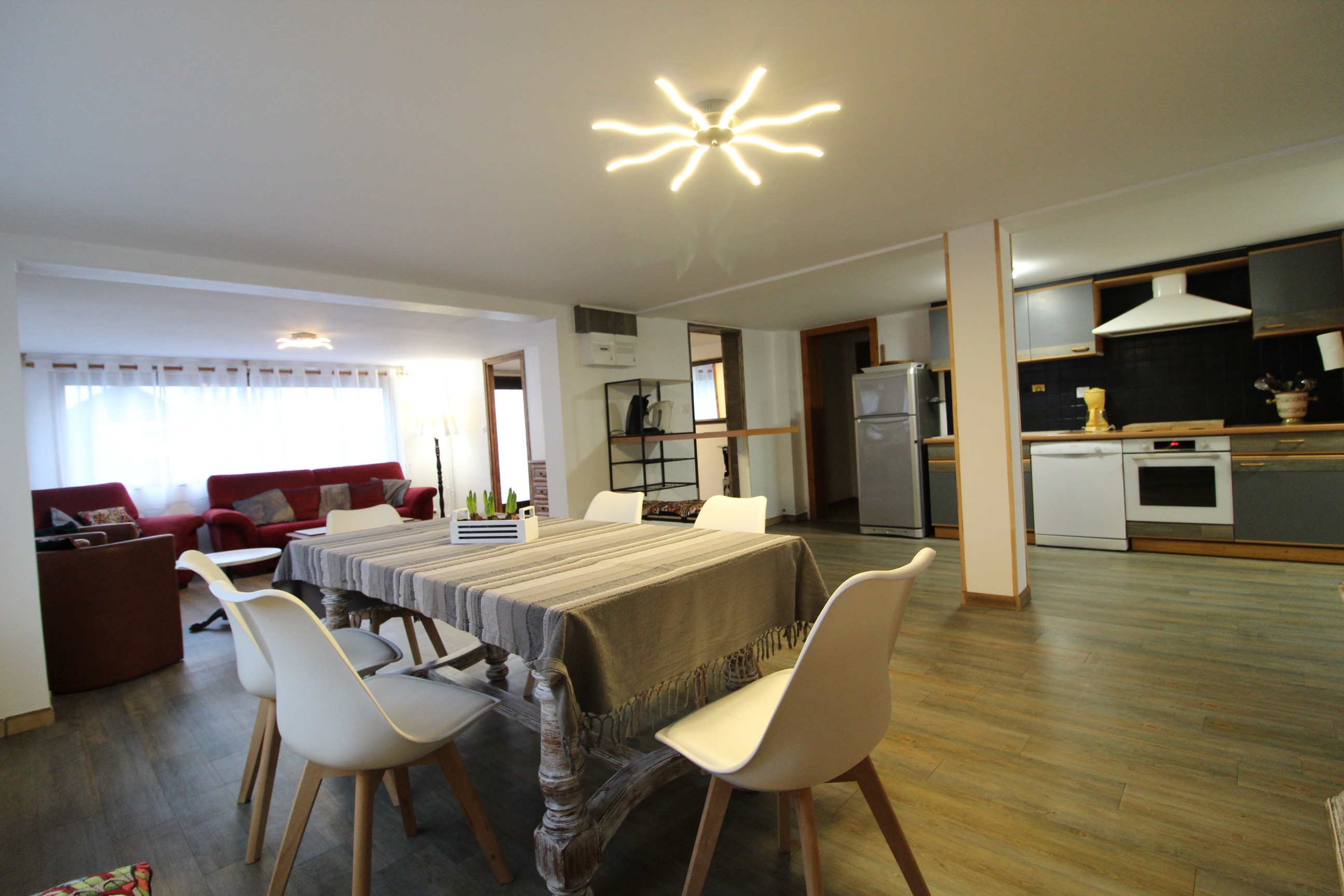 Salon/ séjour - Gîte La Moselotte à Saulxures-sur-Moselotte – Proche Lac & Voie Verte