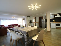 Salon/ séjour - Gîte La Moselotte à Saulxures-sur-Moselotte – Proche Lac & Voie Verte
