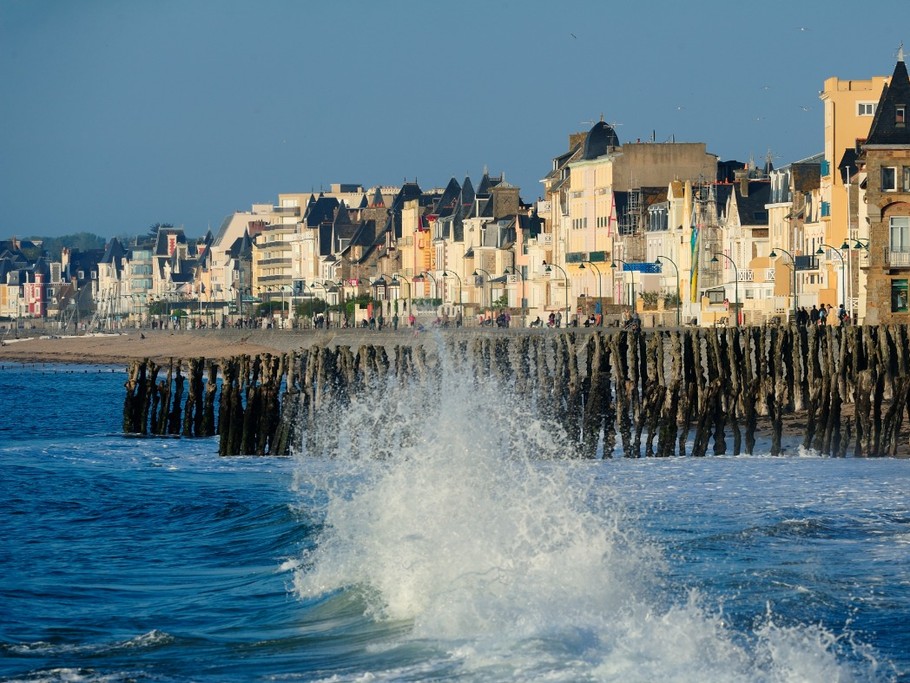 La plage du Sillon à Saint-Malo lors des Grandes Marées.
Crédits photo : CRTB LE-GAL-Yannick