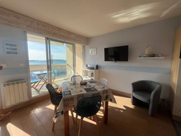 Prenez vos repas devant la mer