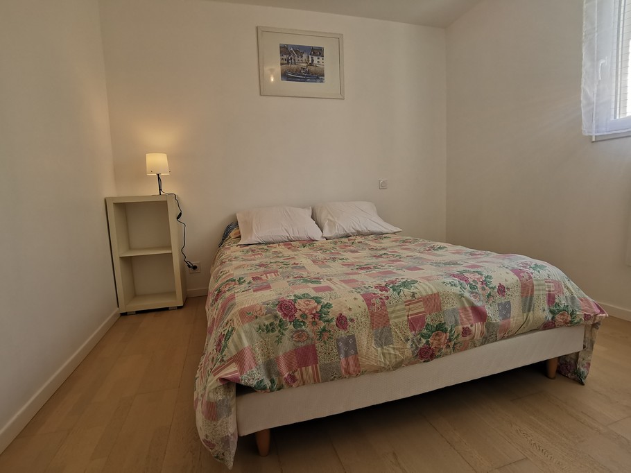 Une chambre avec 1 lit 140