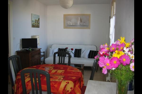 Location Lollier ST NAZAIRE Salon séjour©VCC/LAD