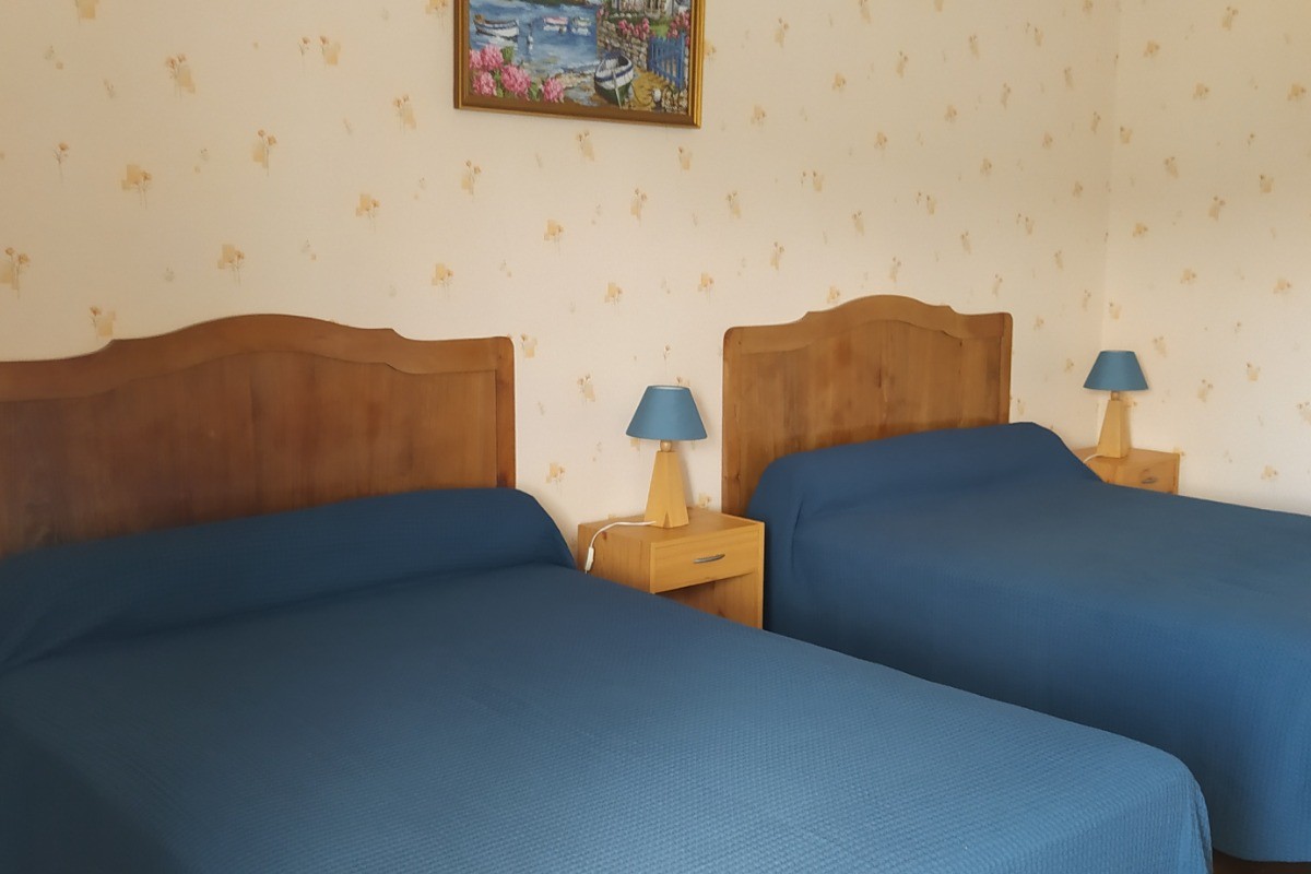chambre 2 lits 140 x 200