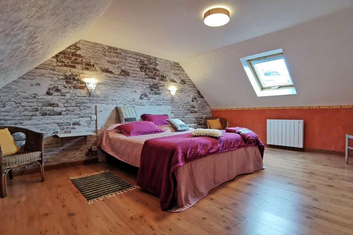 Etage: Chambre 1 avec Lit 160