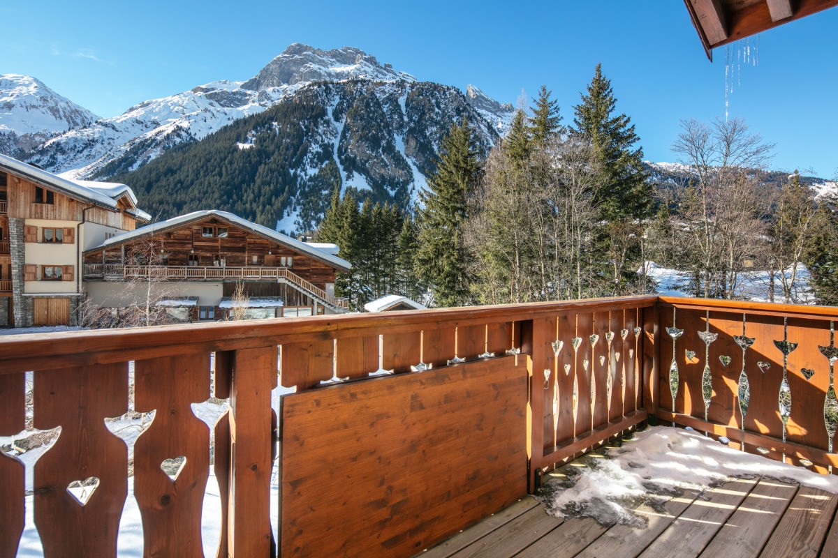vue de notre balcon sur les montagnes situé côté sud-ouest