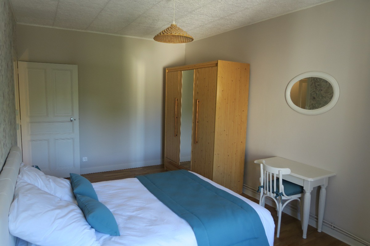 chambre 2 ( 2ème vue )