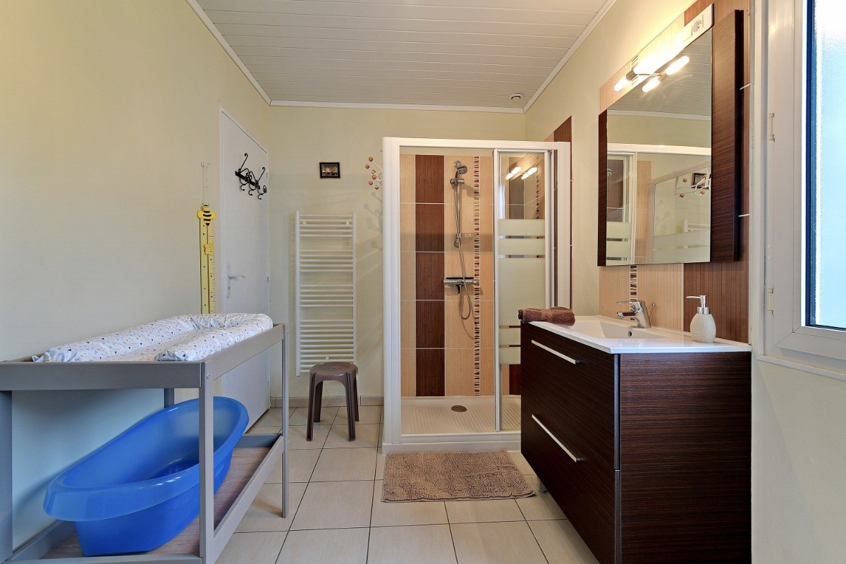 La salle de bain du rez de chaussée