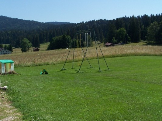 Grand terrain de jeu à votre disposition.