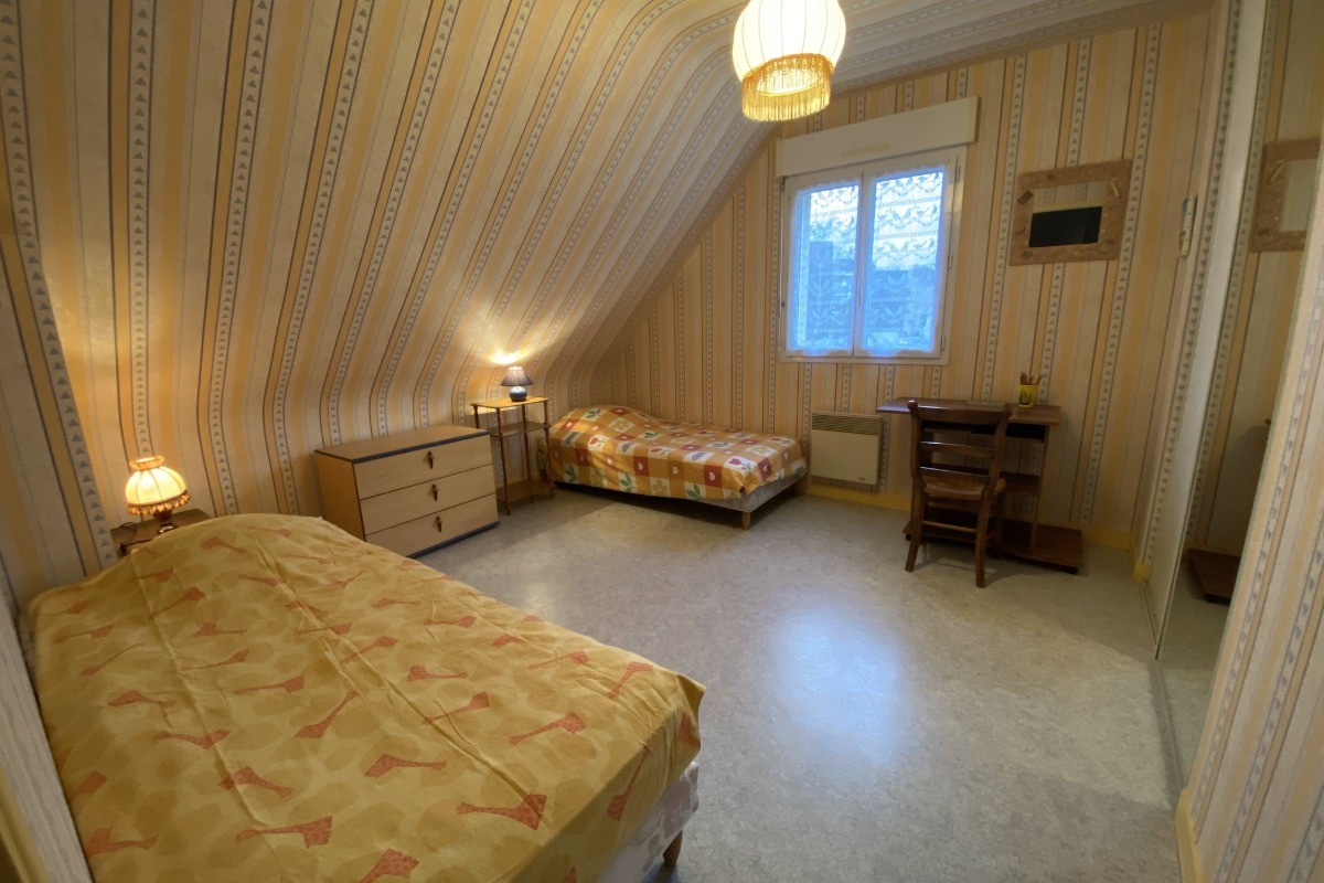 Chambre 2 à l'étage pour 2 personnes (2 lits de 90cm)