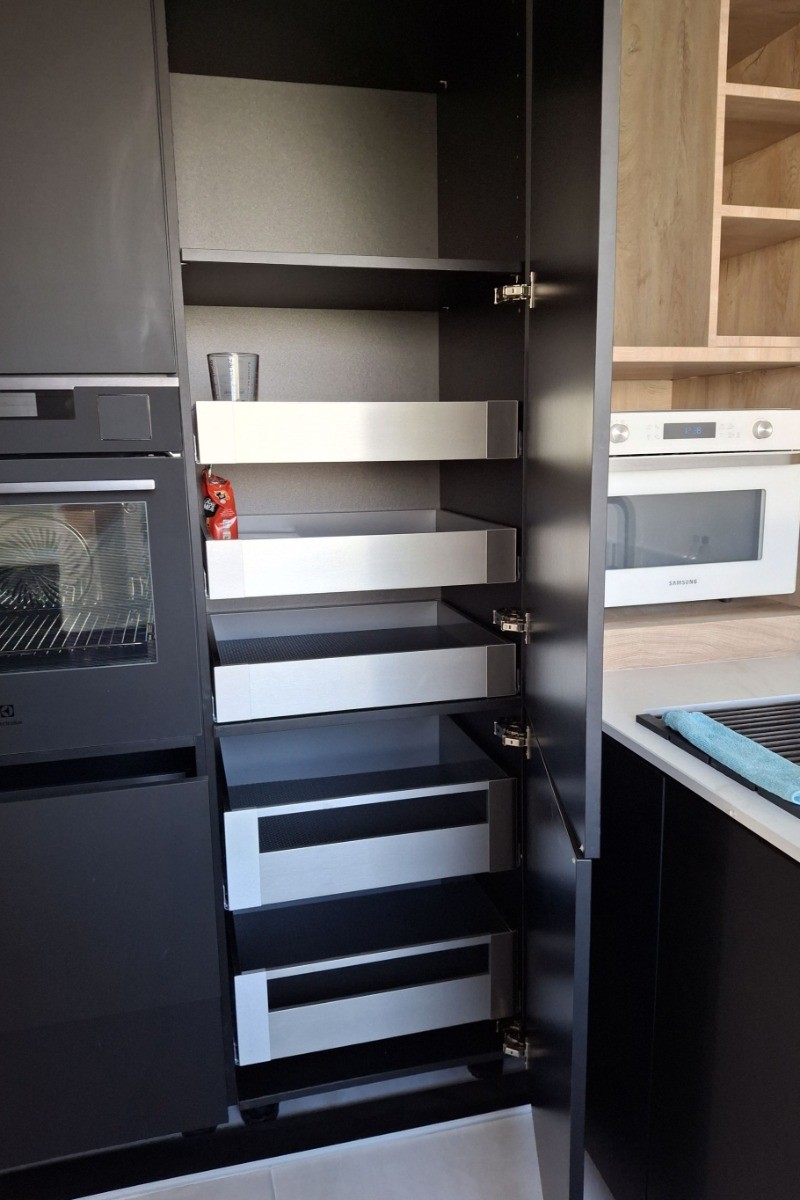 Meuble de la cuisine ouverte CUJI