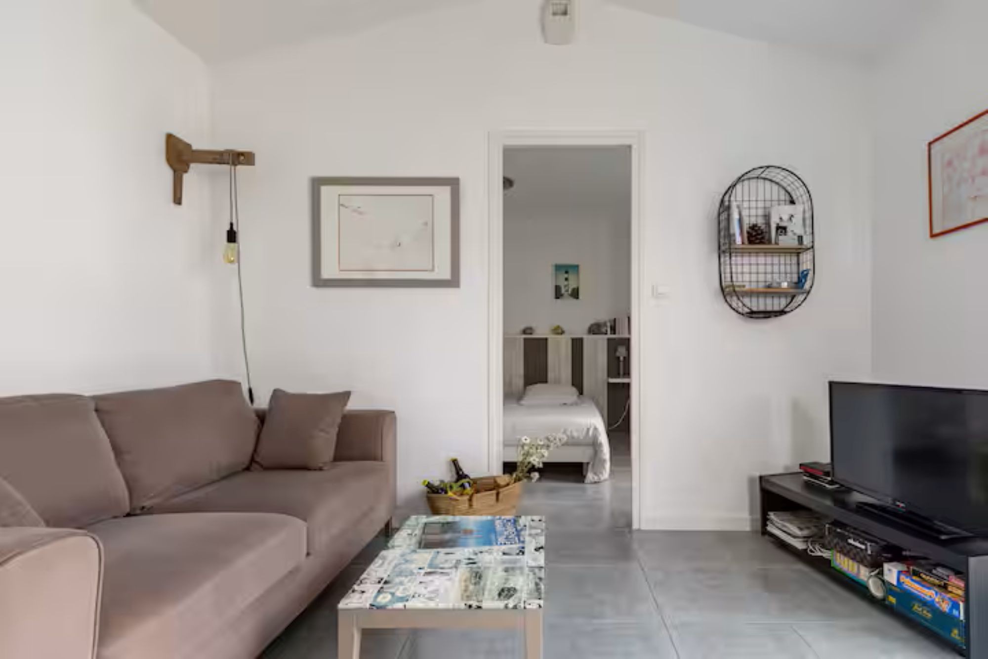 TRIBORD holiday home with private courtyard and car park for 2 people in St Denis d'Oléron, Charente-Maritime