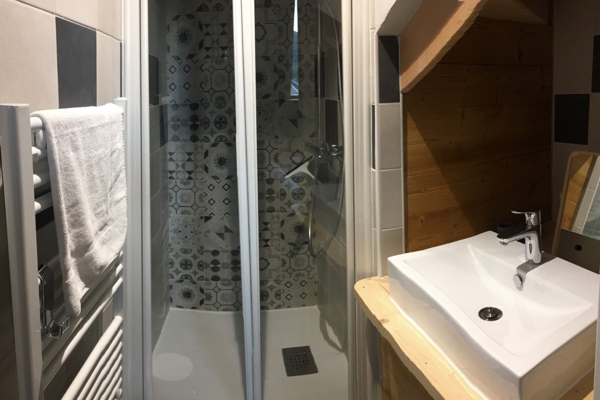 sdb privative chambre rdc