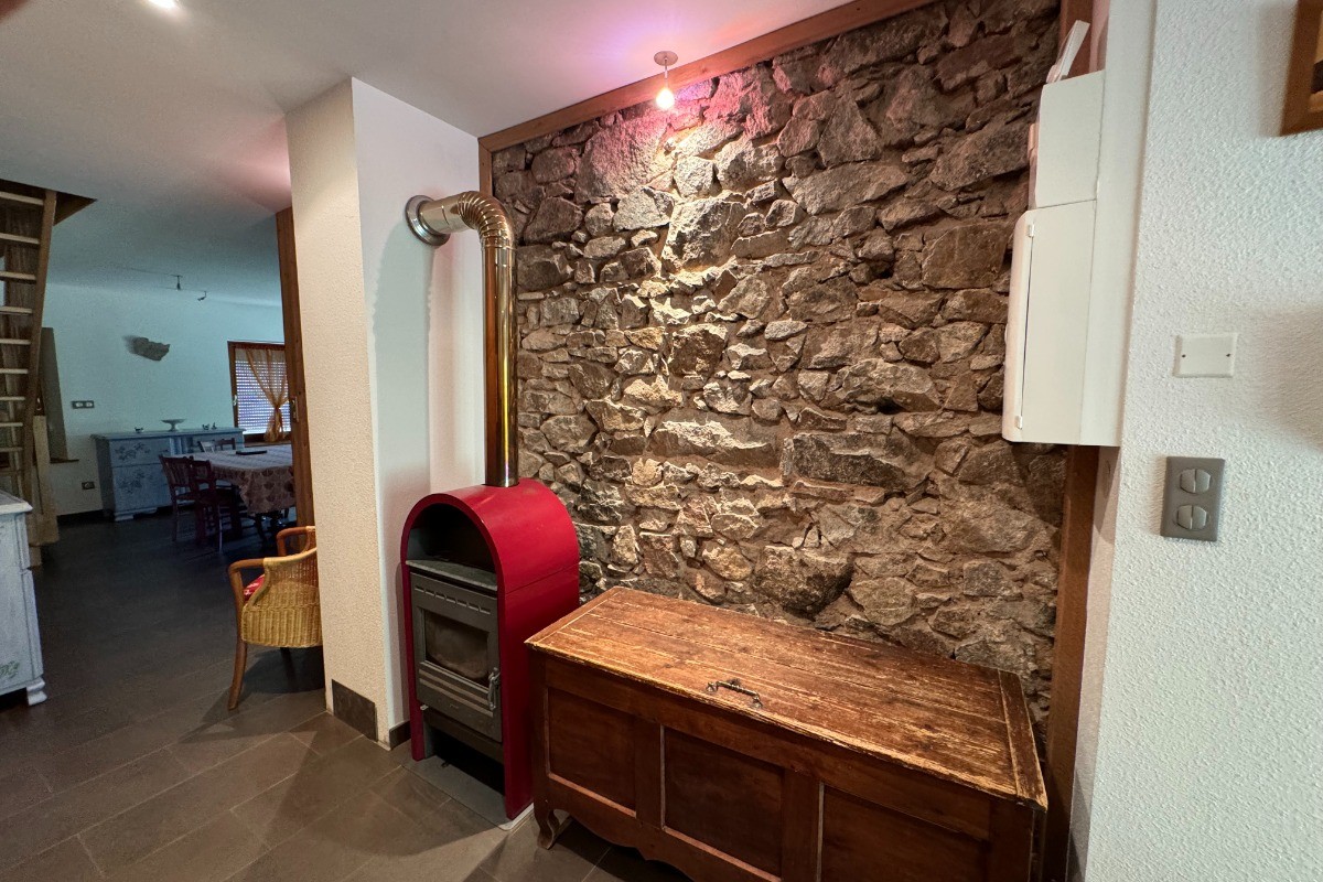 Cheminée - Gîte Gentiane - Domaine de la Prairie des Prés