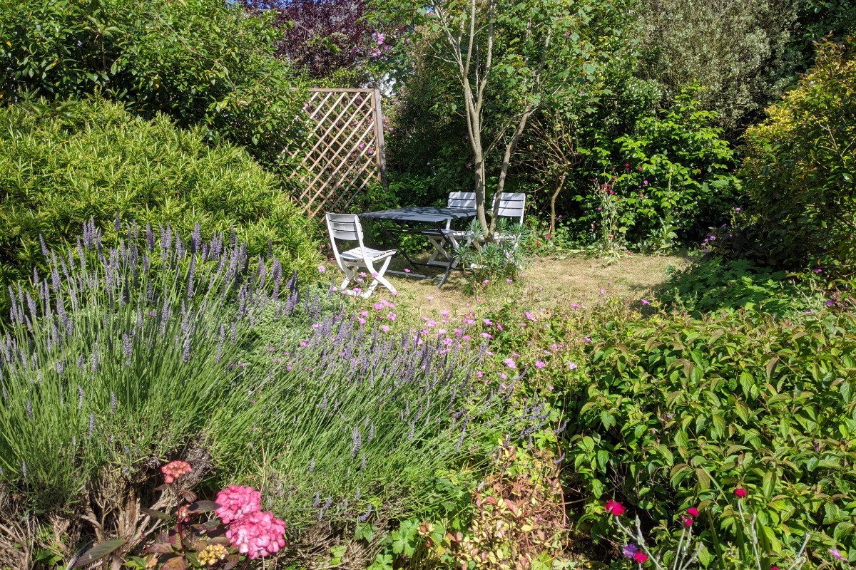 coin repas au jardin