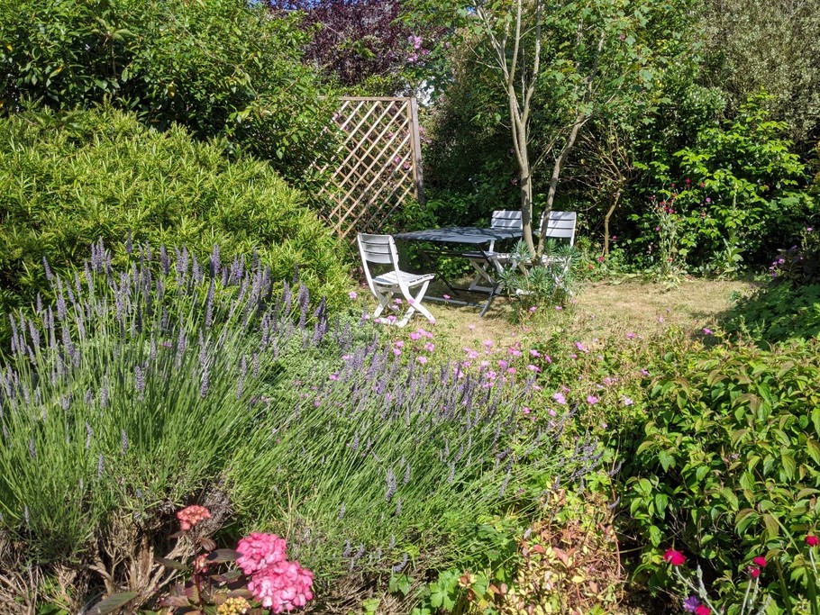 coin repas au jardin