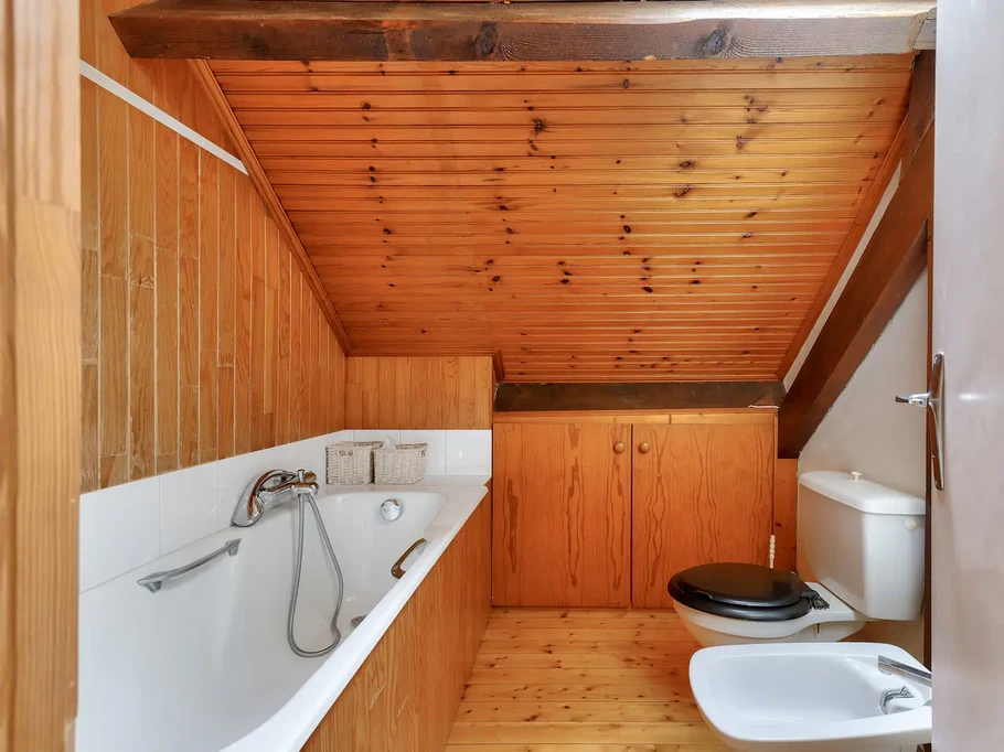 Bathroom upstairs
