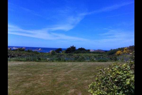 LASBLEIZ Location Plougrescant - jardin