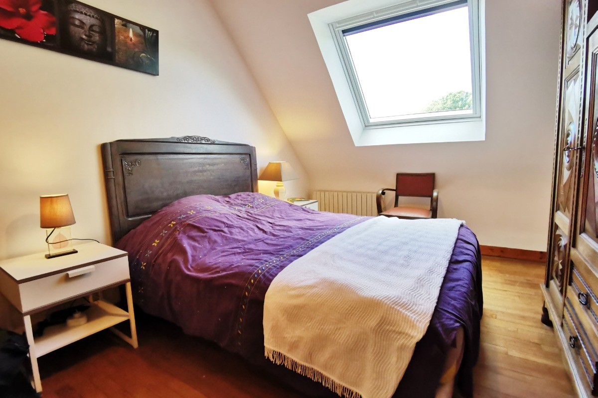 Etage: chambre 3 avec lit 140