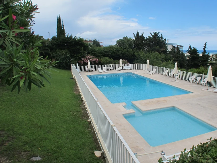 Piscine de la résidence