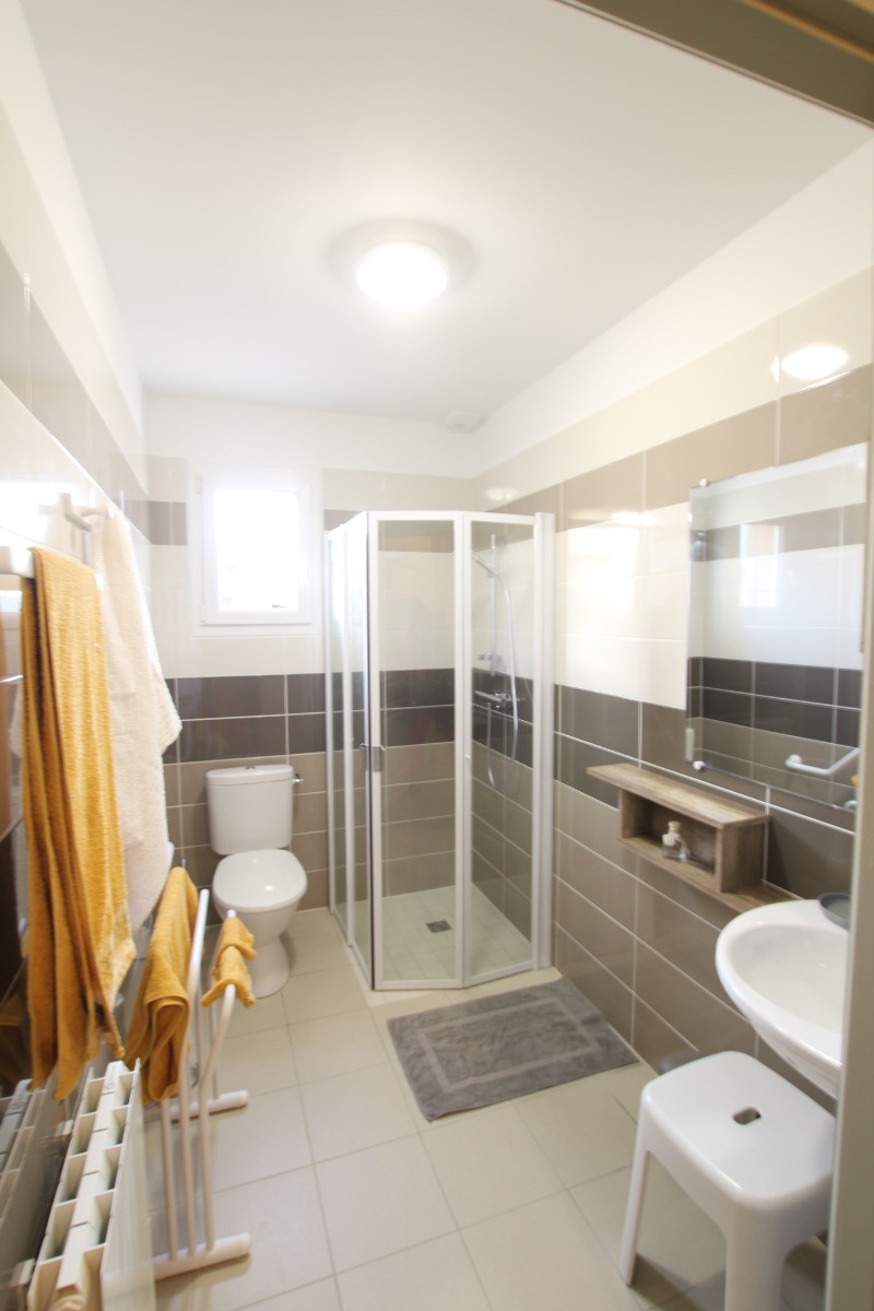 Salle d'eau rdc