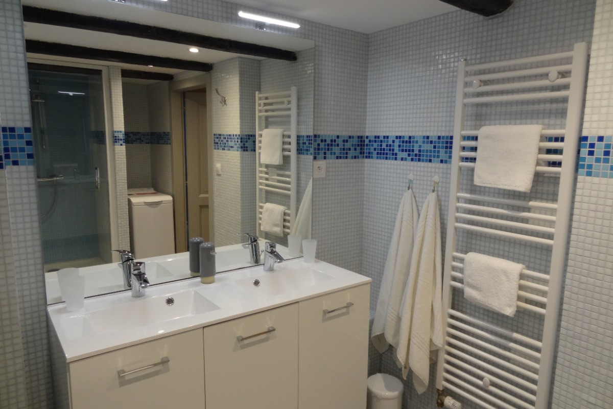Salle de bain 2 - 1er étage