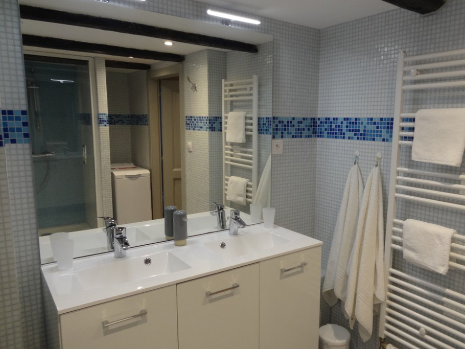 Salle de bain 2 - 1er étage