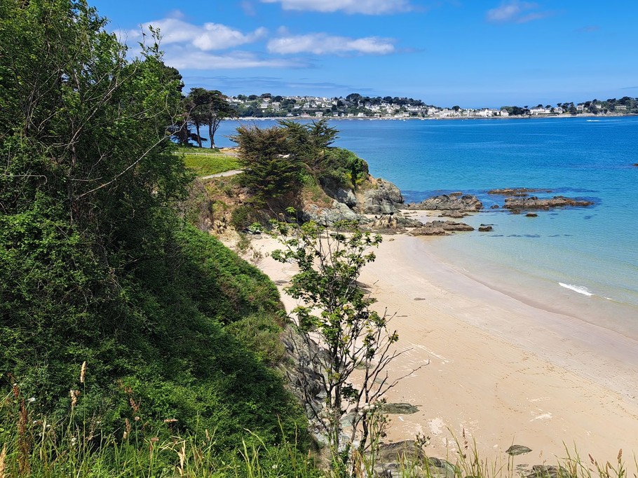 Plage de Plestin Les Grêves à 20 minutes