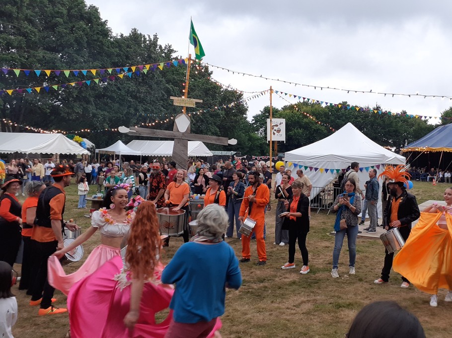 fête estivale à Kerhinet