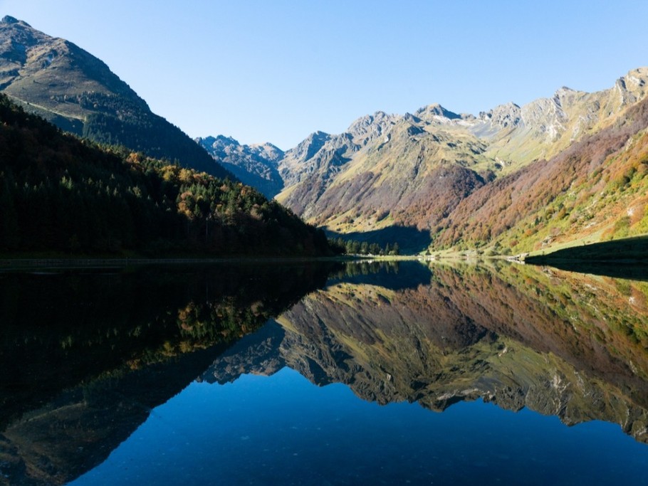 Lac d'Estaing à 9 km