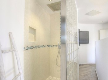 Chambre U Barracun Salle d'eau ouverte