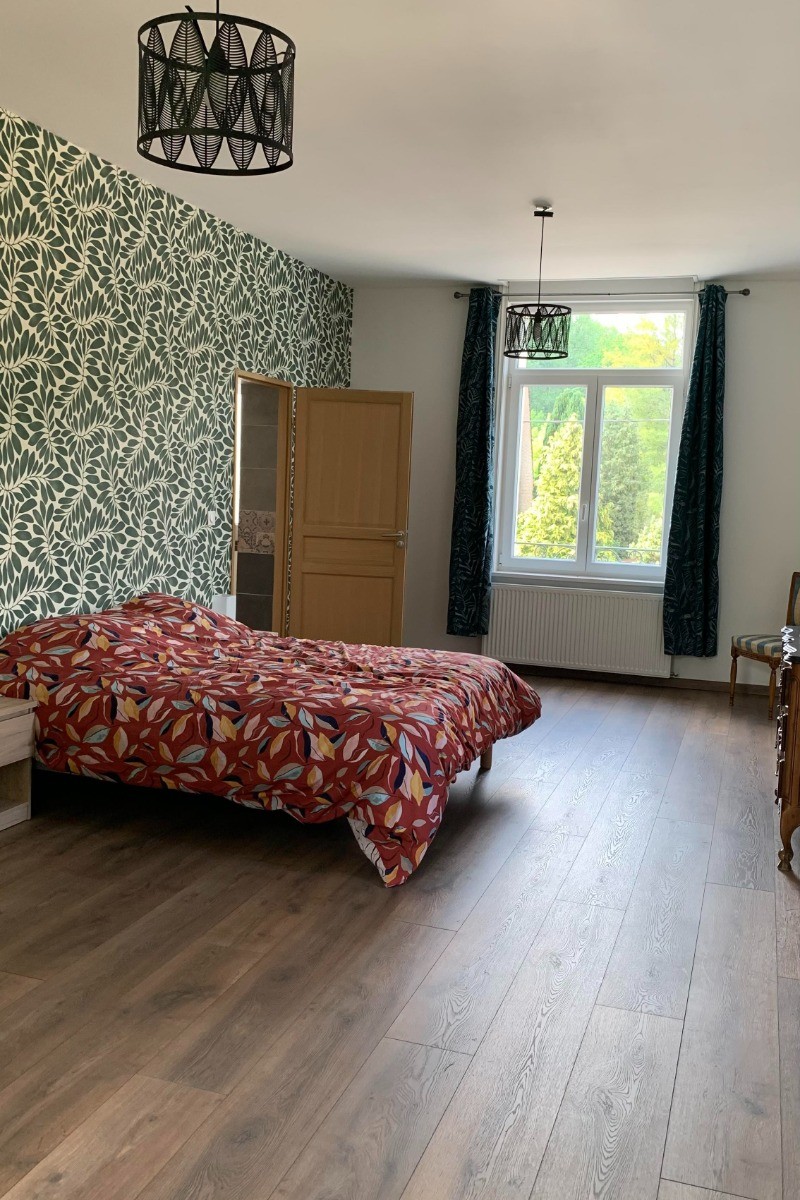 Chambre (1er étage) - avec salle de bain communicante - Le Manoir de mes Rêves à Heuchin