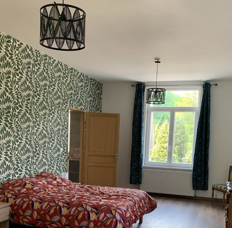Chambre (1er étage) - avec salle de bain communicante - Le Manoir de mes Rêves à Heuchin