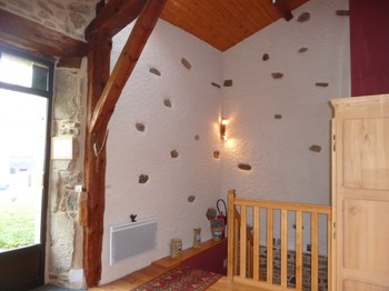 entrée parking et escalier vers RDC