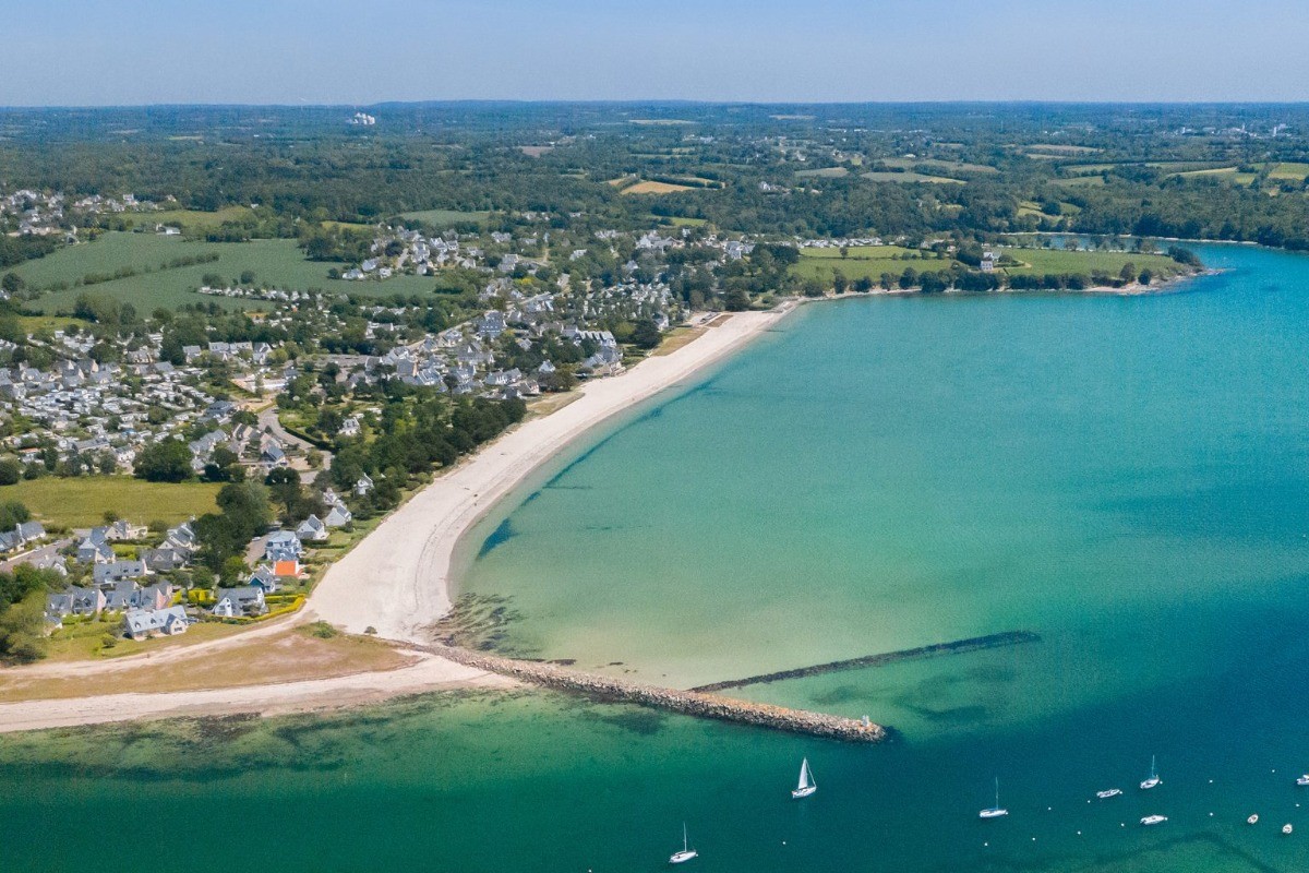 Grande plage de Kerleven à Port la Forêt