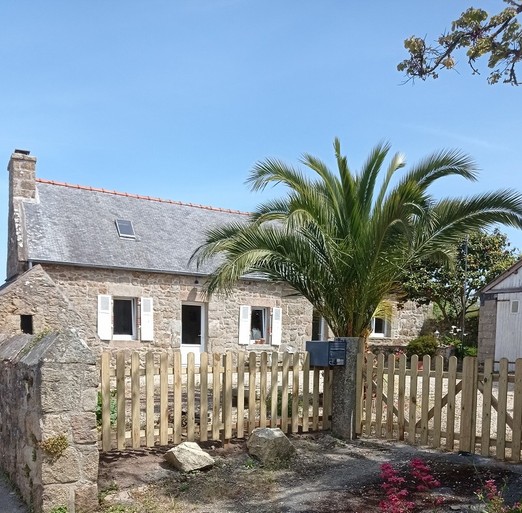 Le Calvez, location de vacances trévou-Tréguignec, Clévacances, vue extérieure