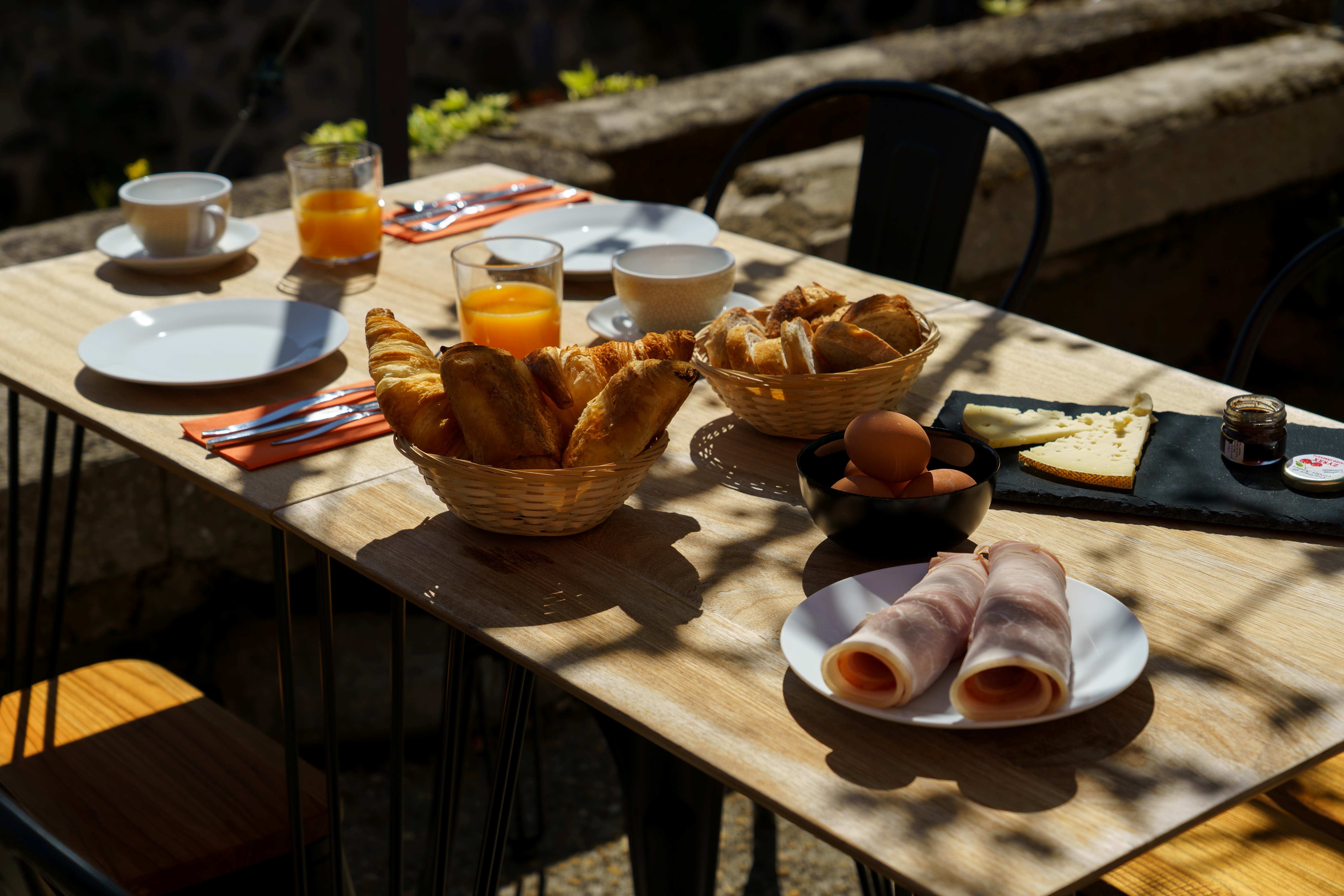 PETIT DEJEUNER