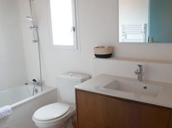 Salle de bain avec wc - étage