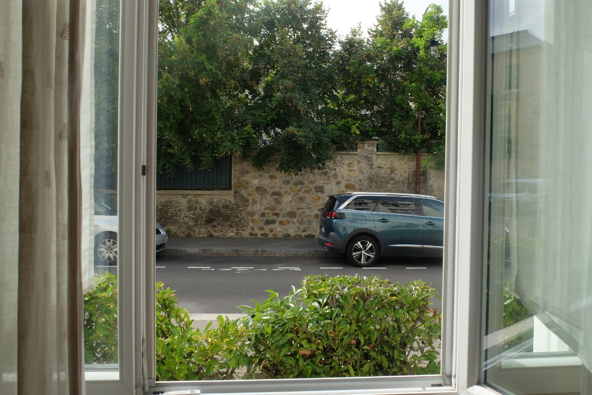 et, en face, un peu de verdure