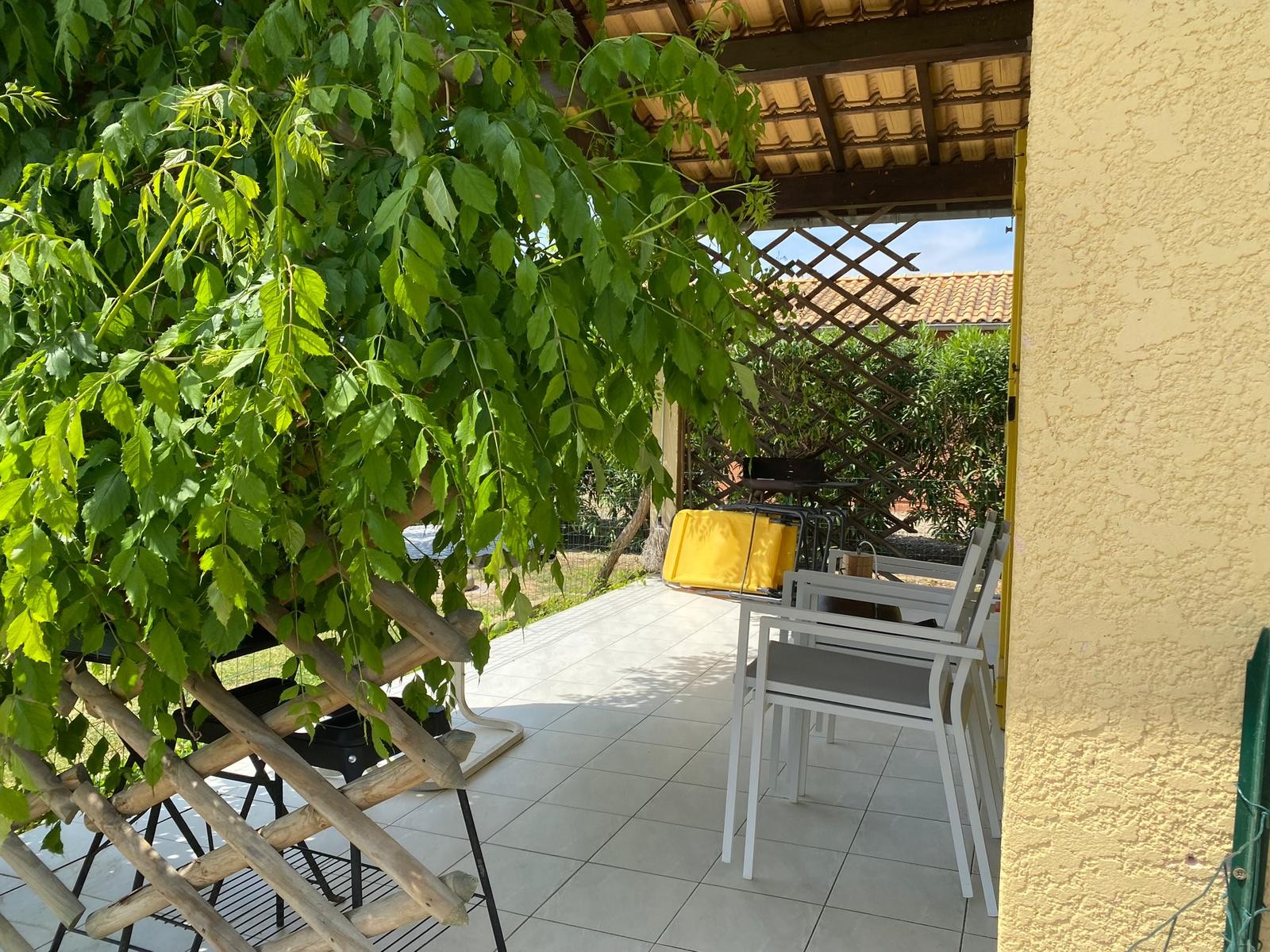 Séjour à Pailhès – Gîte climatisé avec WiFi proche Béziers