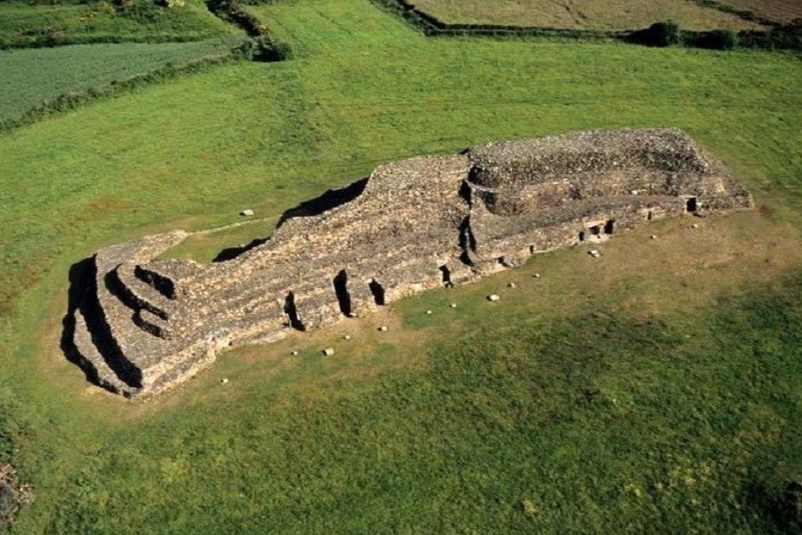 Cairn de Barnenez à Plouezoc'h