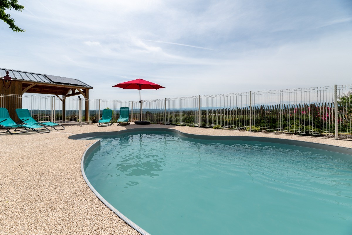 Domaine de la Cambre, camping à la ferme, gîte avec piscine, roulotte, logement insolite, déconnexion, vacance nature, Duffort, Gers, Occitanie, tourisme vert